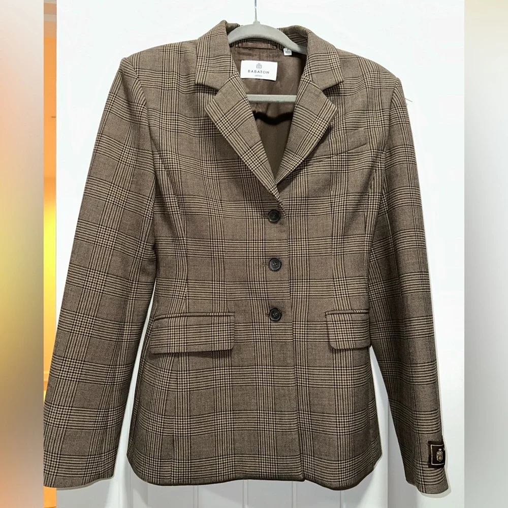 Aritzia Babaton Standout Brown Plaid Blazer Size 2 - Picture 3 of 6
